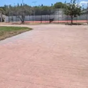 Stay Padel House - Three-Bedroom Home