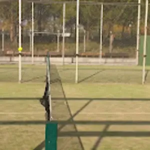 Pistas de pádel Marqués de Monistrol - Río San Pol