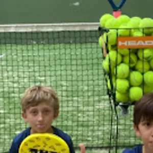 Homepadelmadrid, Clases De Padel A Domicilio