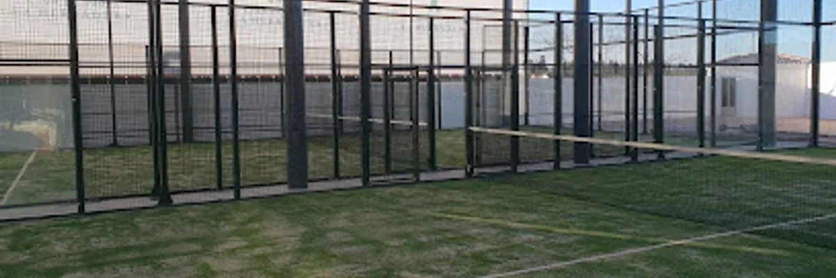CLUB DE PADEL LA HERRADURA CIUDAD REAL