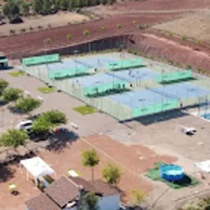PAUSUS, Escuela de Tenis y Padel