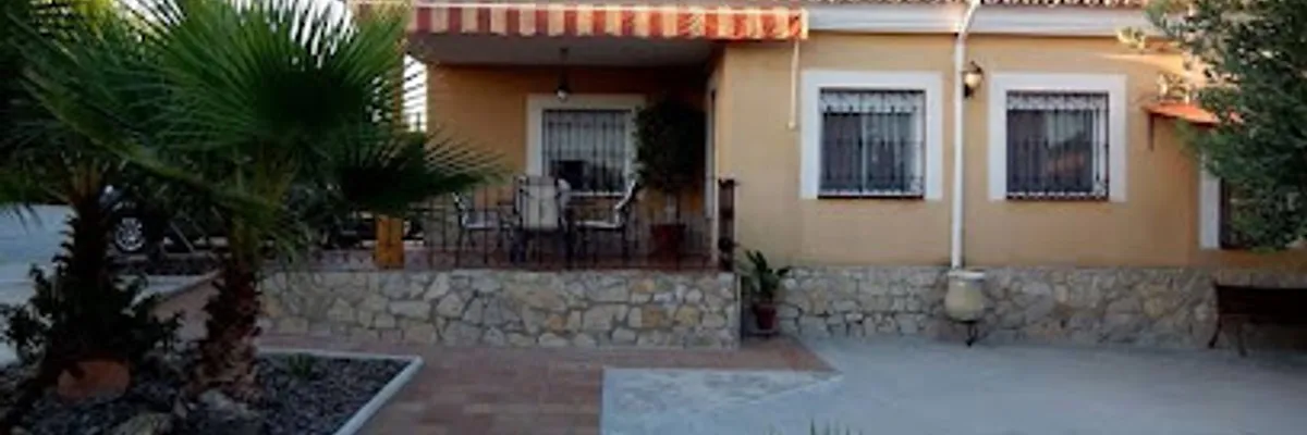 Villa María - Pista de Padel y Piscina