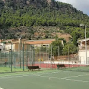 Pista de tenis y Pádel